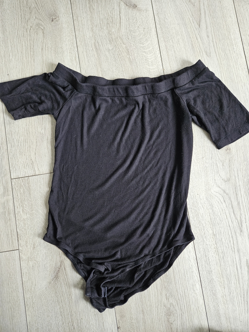 U2B Black Ribbed Off-The-Shoulder Bodysuit Snap Closure Small🔥